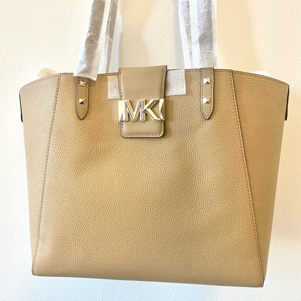Michael Kors MK Karlie Camel cream / brown tote bag with gold hardware purse NWT